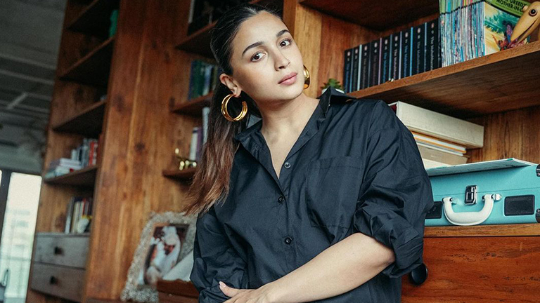 Alia-Bhatt-is-‘okay-being-called-a-clown-but-only.jpg