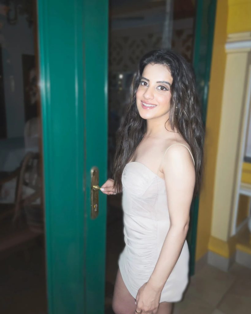 EXCLUSIVE-Tere-Heeriye-singer-Jasleen-Royal-shares-the-most-romantic.jpg