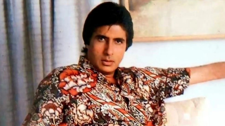 Amitabh-Bachchan-reveals-how-he-spent-his-debut-films-salary.jpg