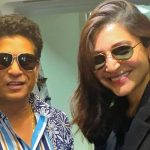 Anushka-Sharma-poses-with-Sachin-Tendulkar-ahead-of-India-Vs.jpg