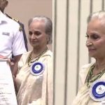 Waheeda-Rehman-receives-the-Dadasaheb-Phalke-Lifetime-Achievement-Award-at.jpeg